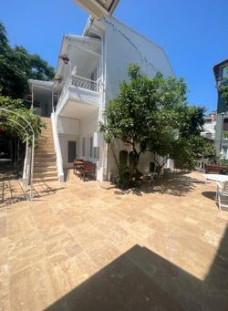 Büyükada Ece Suit