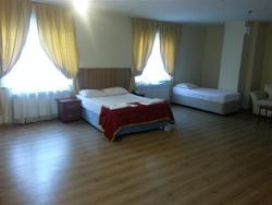 Kona Hotel