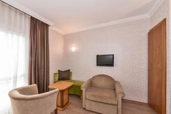 Grand Rue Hotel