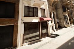 Gravis Suites