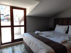 Loss Pera Hotel