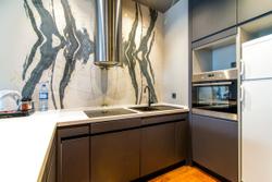 Luxurious & Cozy Apartment in Benesta Residence