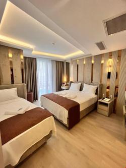 Cetin Port Hotel