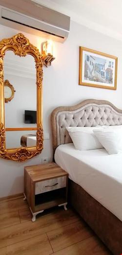 New Cherry Hotel & Hostel