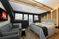 Space Suite 6