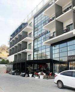 Love You Hotel Aya Yorgi