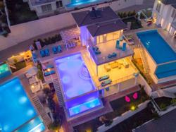 Villa Residence 4