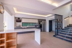 Luxury Life Villas