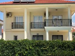 Villa Ten