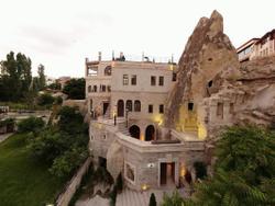 Serenus Cave Suites