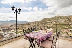 Uzay Cave Suite Hotel