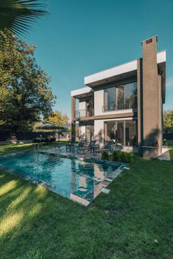 Villa Gray