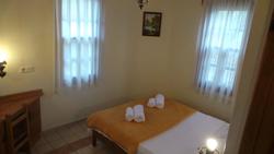 Asur Assyrian Hotel & Apartments & Villas