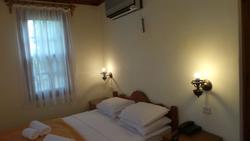 Asur Assyrian Hotel & Apartments & Villas