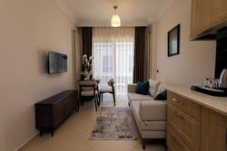 Kamer Suites & Hotel