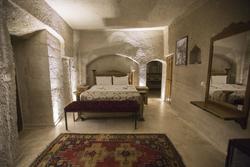 Spelunca Cave Hotel
