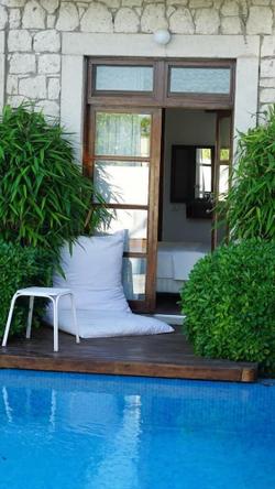 Alenos Boutique Hotel