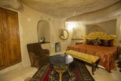 Antique House Hotel & Restaurant