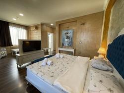 Ida House