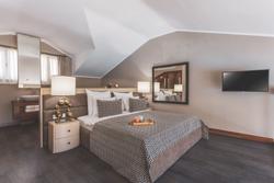 Orka Cove Hotel Penthouse & Suites