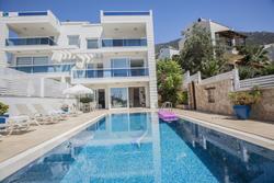 Villa Motion 1 by Akdenizvillam