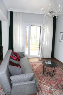 Huma Suites