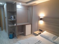 Moon Suit Otel