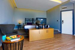 Azuu Suite Hotel