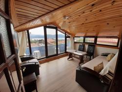 Moon House Apart