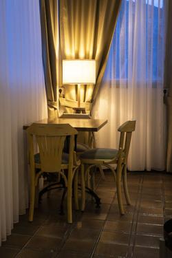 Guzi Rooms & Suites