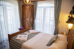 Aymesev Tas Otel