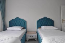 Rosalinda Apartments