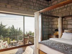 Simurg Inn