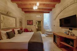 Concept Cave Suites