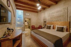 Concept Cave Suites