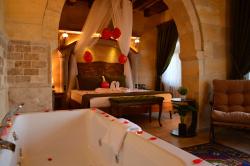 Pegas Cave Suites