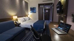 Fezinn Hotel