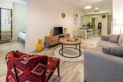 Monnas Suite