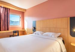 B&B HOTEL Marseille La Valentine Porte d'Aubagne