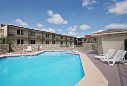 Red Roof Inn KC Sports Complex