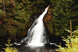 Salmon Falls Resort