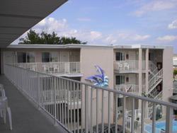 Bay Breeze Motel
