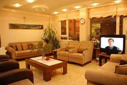 Otel Öz Yavuz