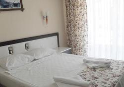 Moni Hotel