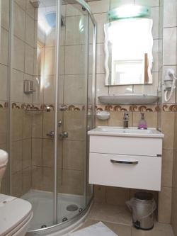 Kamer Hotel
