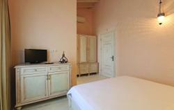 1850 Hotel