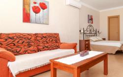 Apartamentos Benal Beach