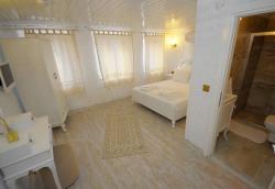 Alaçatl Alanur Otel