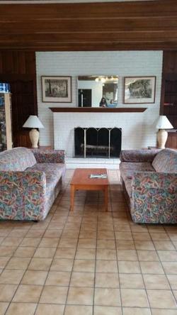 The Virginia Lodge