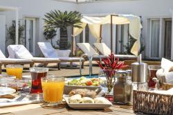 Cesme Marina Konukevi